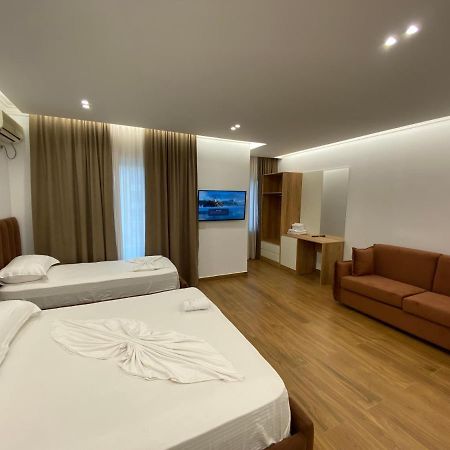 Hotel Vila Mare Durrës 外观 照片