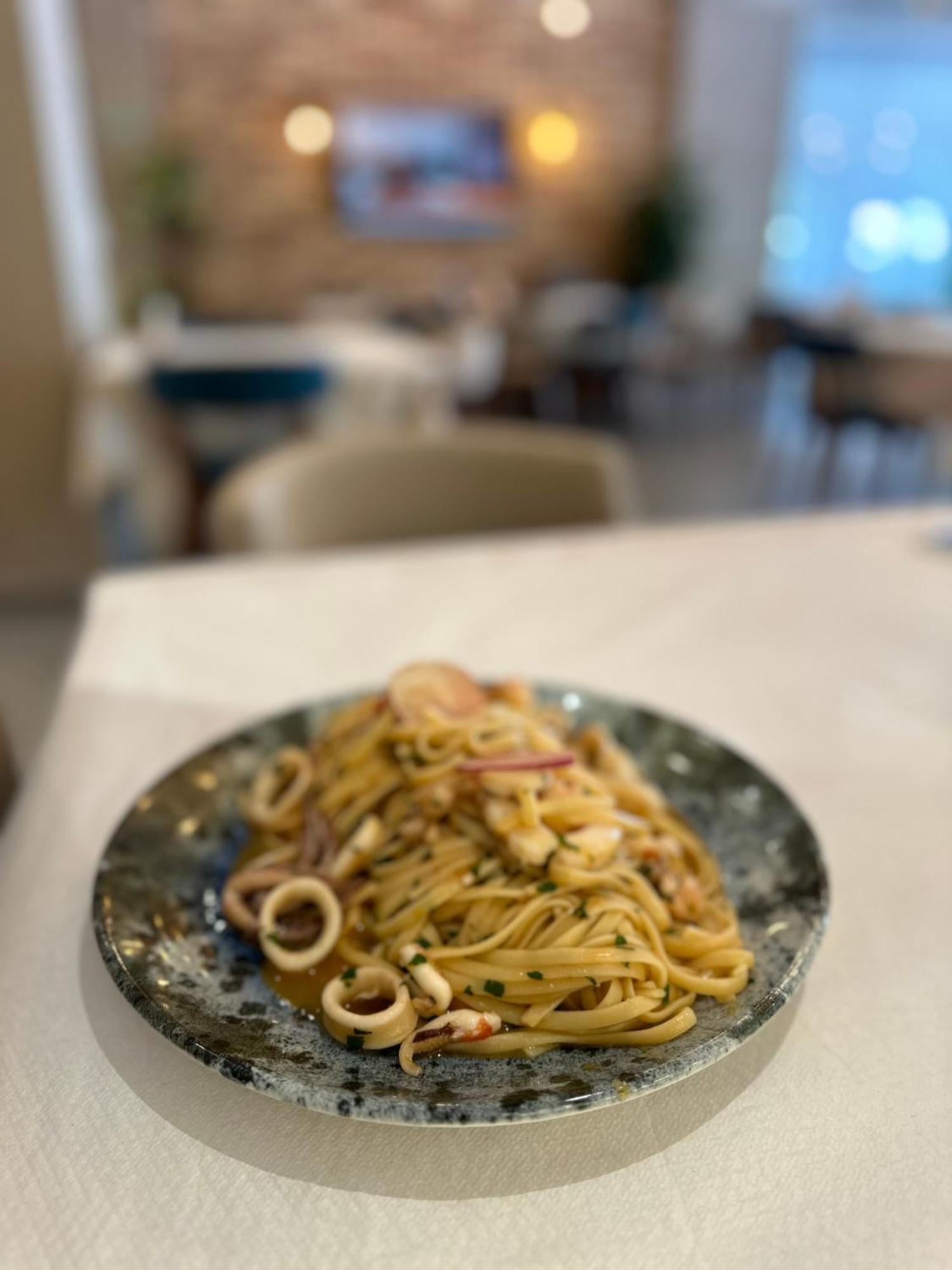 Hotel Vila Mare Durrës 外观 照片