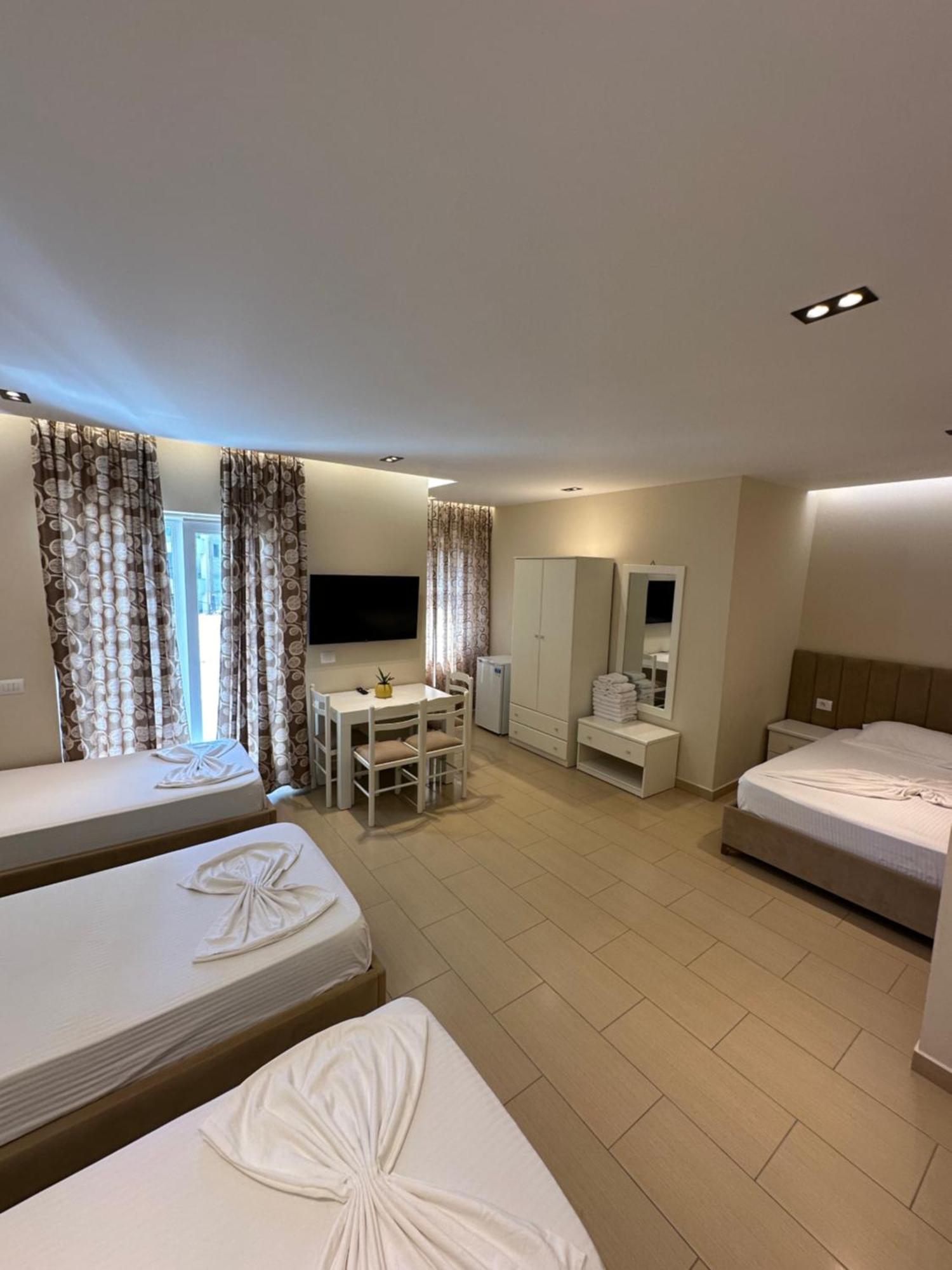 Hotel Vila Mare Durrës 外观 照片
