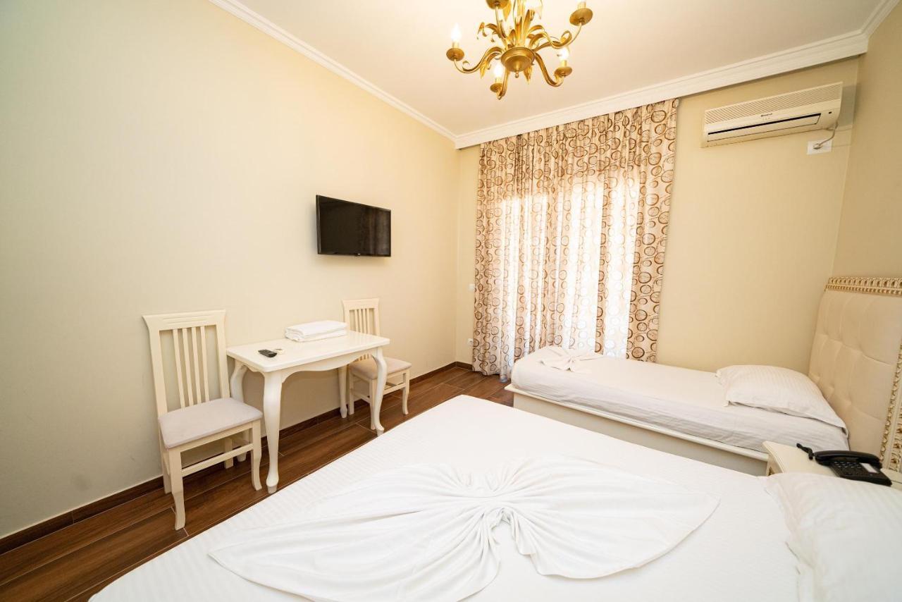 Hotel Vila Mare Durrës 外观 照片
