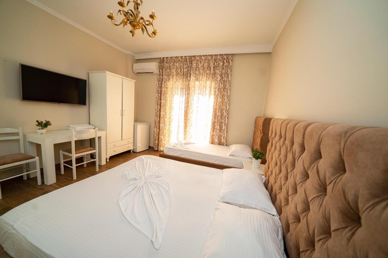 Hotel Vila Mare Durrës 外观 照片